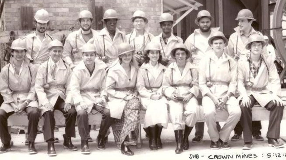 Bursars visited Crown Mines when they assembled in Johannesburg before flying to the UK